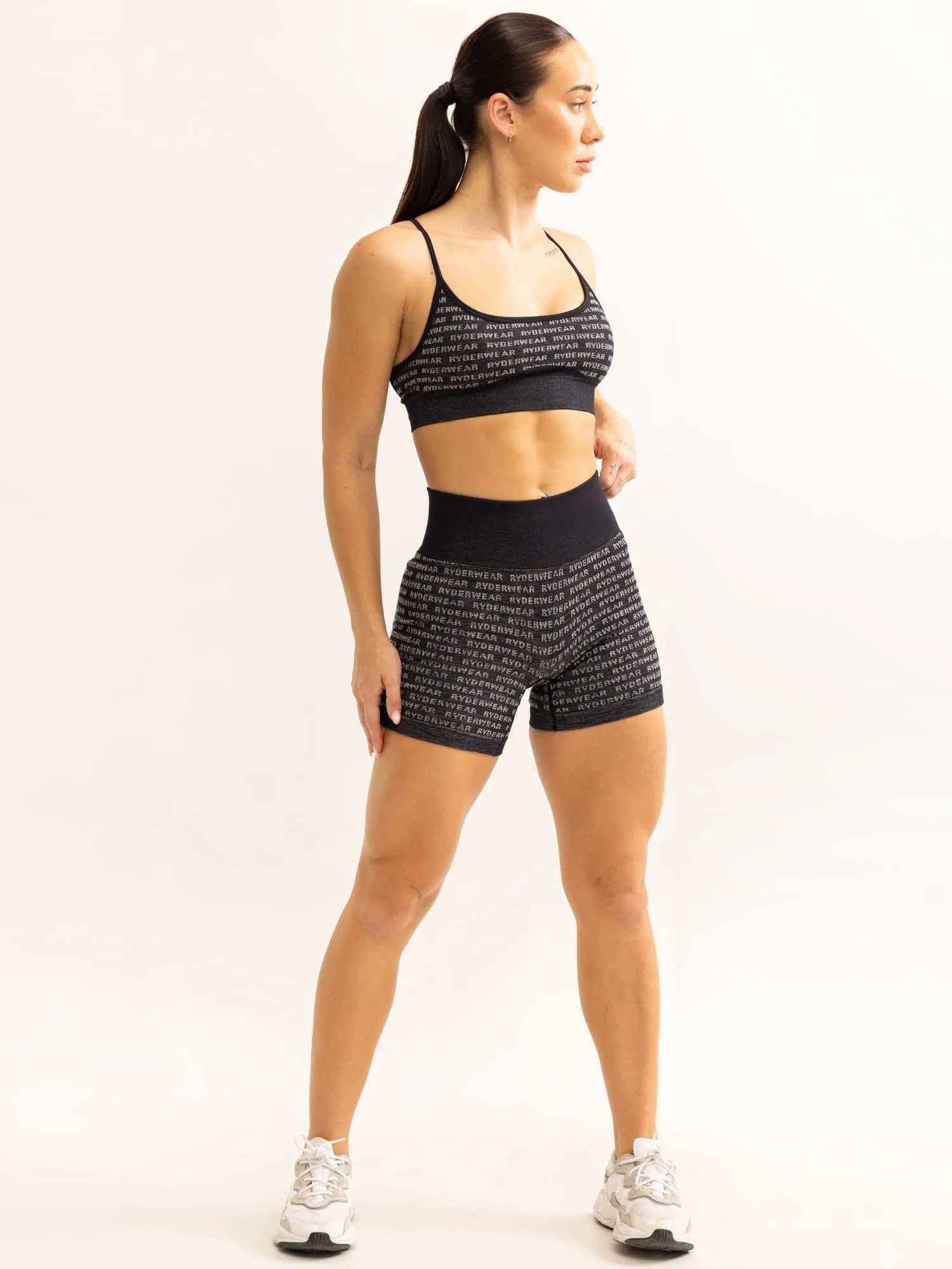 Logo Lux Seamless Shorts - Black