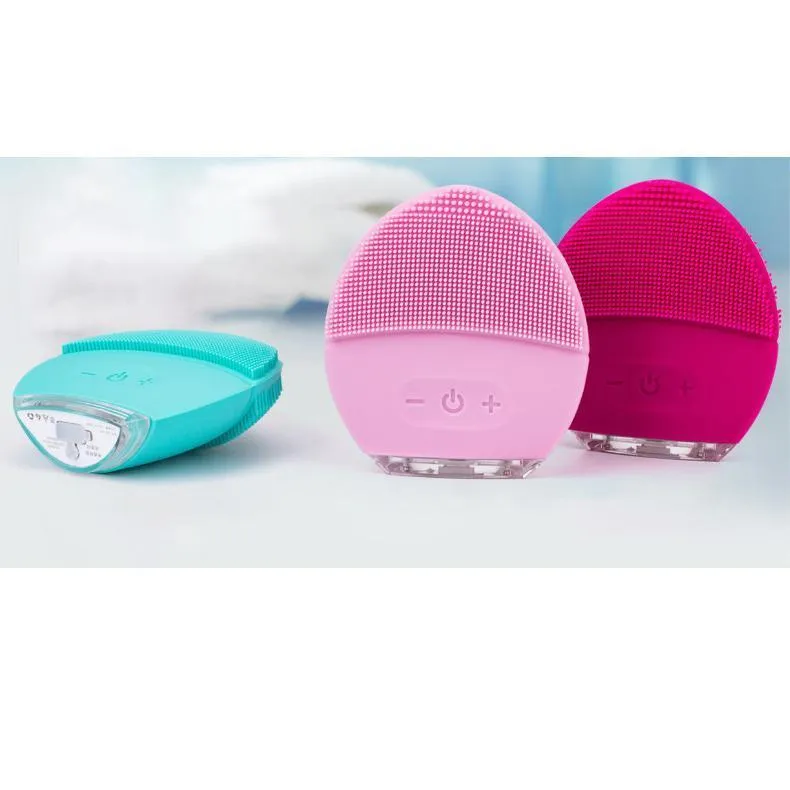 Rechargeable Silicone Facial Cleaner